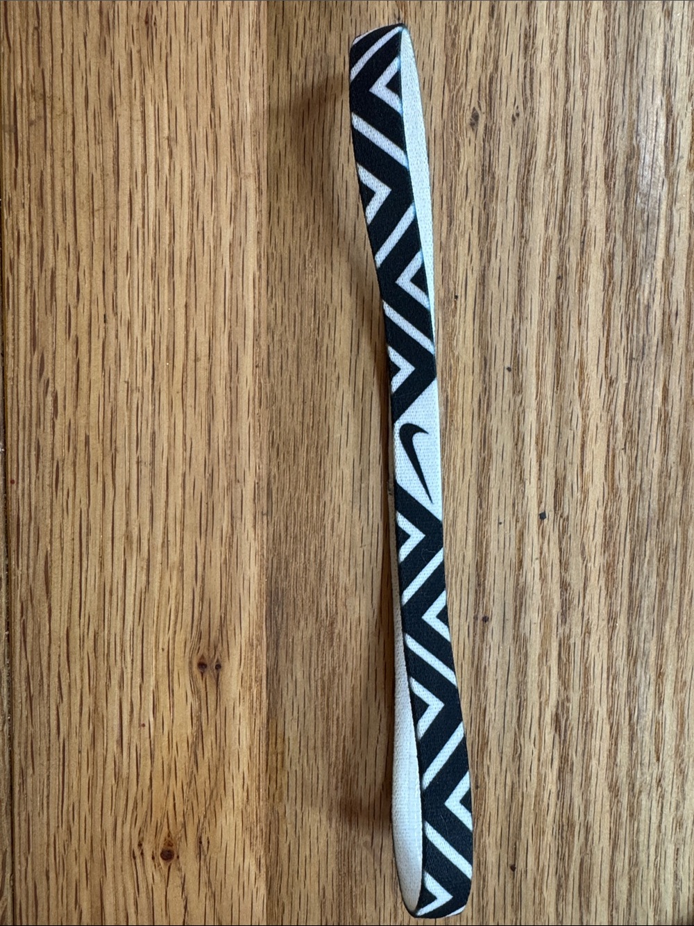 Nike Black & White Zigzag Sport Headband